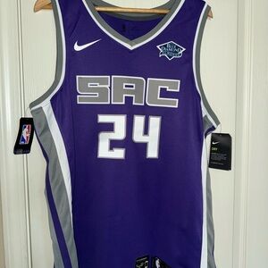 Nike SAC Jersey in Purple and Gray